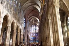 Basilica-of-Saint-Denis-2-B8277836