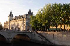 Notre-Dame-4-B8207049