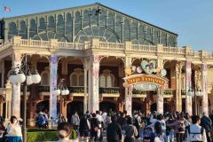 Disneyland-2-20260416_170408
