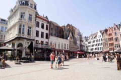 Antwerp-Belgium-14-P7117152