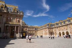 Palace-of-Versailles-1-B8247310