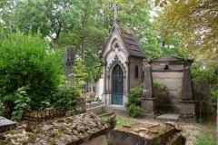 Pere-Lachaise-Cemetery-39-B8237291