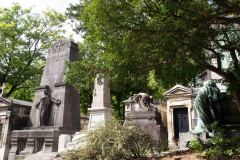 Pere-Lachaise-Cemetery-6-B8237223