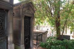 Pere-Lachaise-Cemetery-8-B8237225